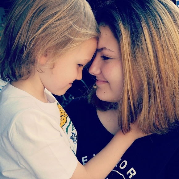 🛍 POSH AMBASSADOR 🛍 - Picture 2 of 3